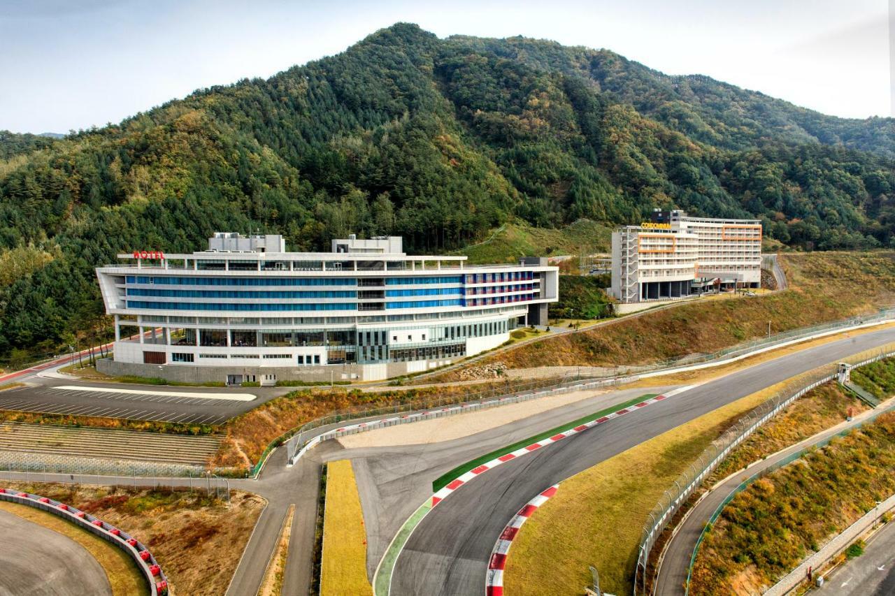 Take Hotel & Resort Inje Speedium Екстер'єр фото